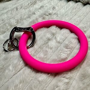 Oventure "Big O" keyring-tickled pink-NWOT